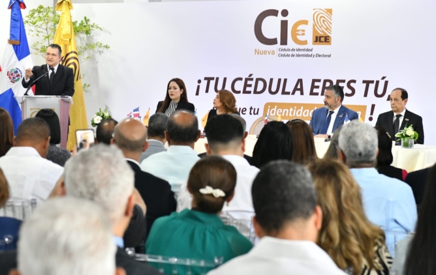 La JCE deja abierto el proceso de cedulación a nivel nacional en su 103 aniversario