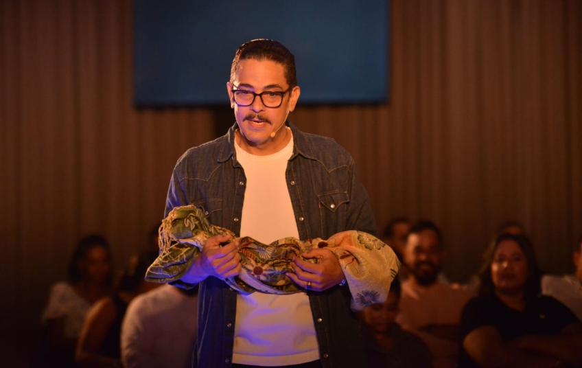 Luis José Germán convierte el teatro en un acto de esperanza con la obra 