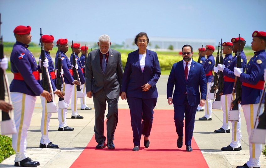 Presidenta de Surinam arribó este sábado a República Dominicana; agenda oficial incluye reunión con el presidente Luis Abinader, firma de instrumentos y declaración conjunta