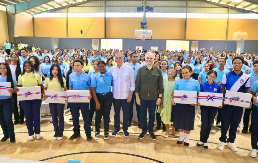 Puerto, 911, carreteras, hospitales y titulación impulsan una nueva etapa de desarrollo para Montecristi