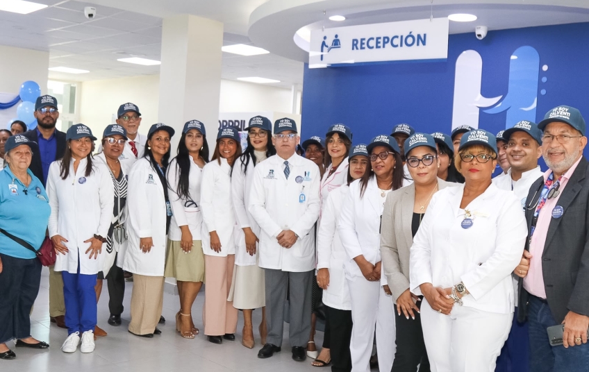 Hospital Vinicio Calventi celebra su XlX aniversario destacando su transformación y modernización.