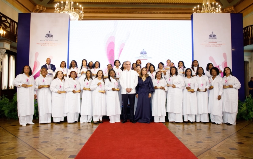 Emprendedoras de todo el país reciben reconocimiento en la sexta edición de Supérate Mujer