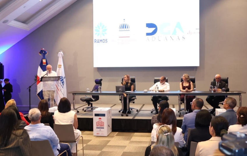 Desarrollo de la Comunidad lanza proyecto que fomenta lectura en centros de adolescentes en conflictos con la ley y zonas vulnerables