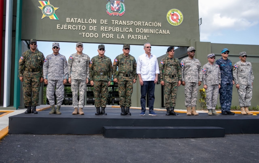 Gobierno entrega moderno Batallón de Transportación como parte de la modernización del Ejército