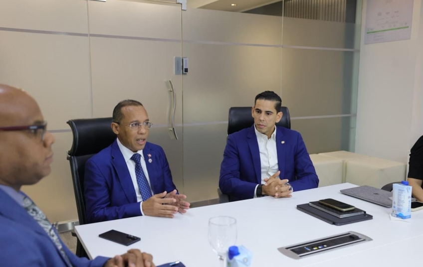 Contraloría y Senasa coordinan acciones para mayor control y fiscalización de los procesos misionales