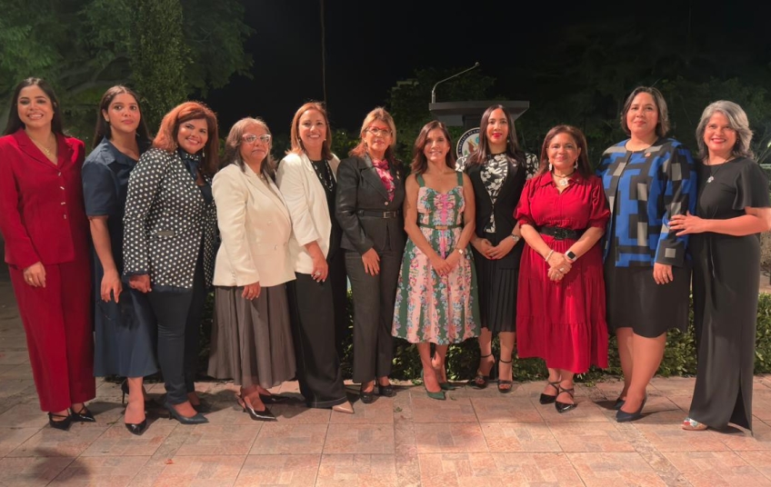 Embajadora de EE. UU. ofrece recepción por adhesión de RD al Consenso de Ginebra